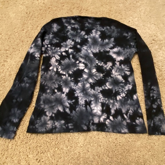 Halloween tie-died shirt - Picture 5 of 6